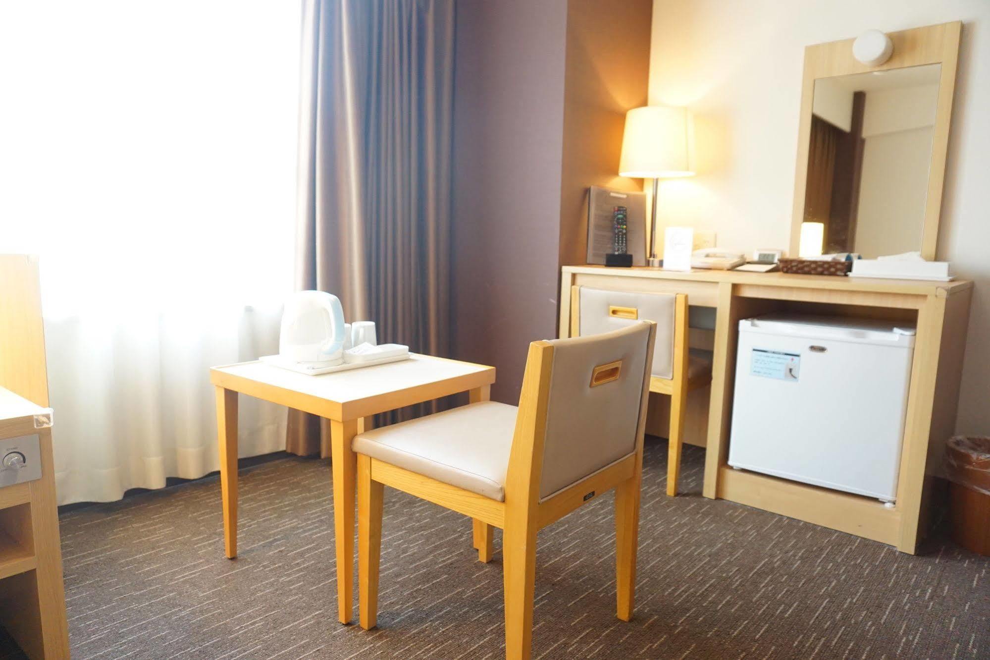 Hotel Sunline Fukuoka Hakata Ekimae Kültér fotó