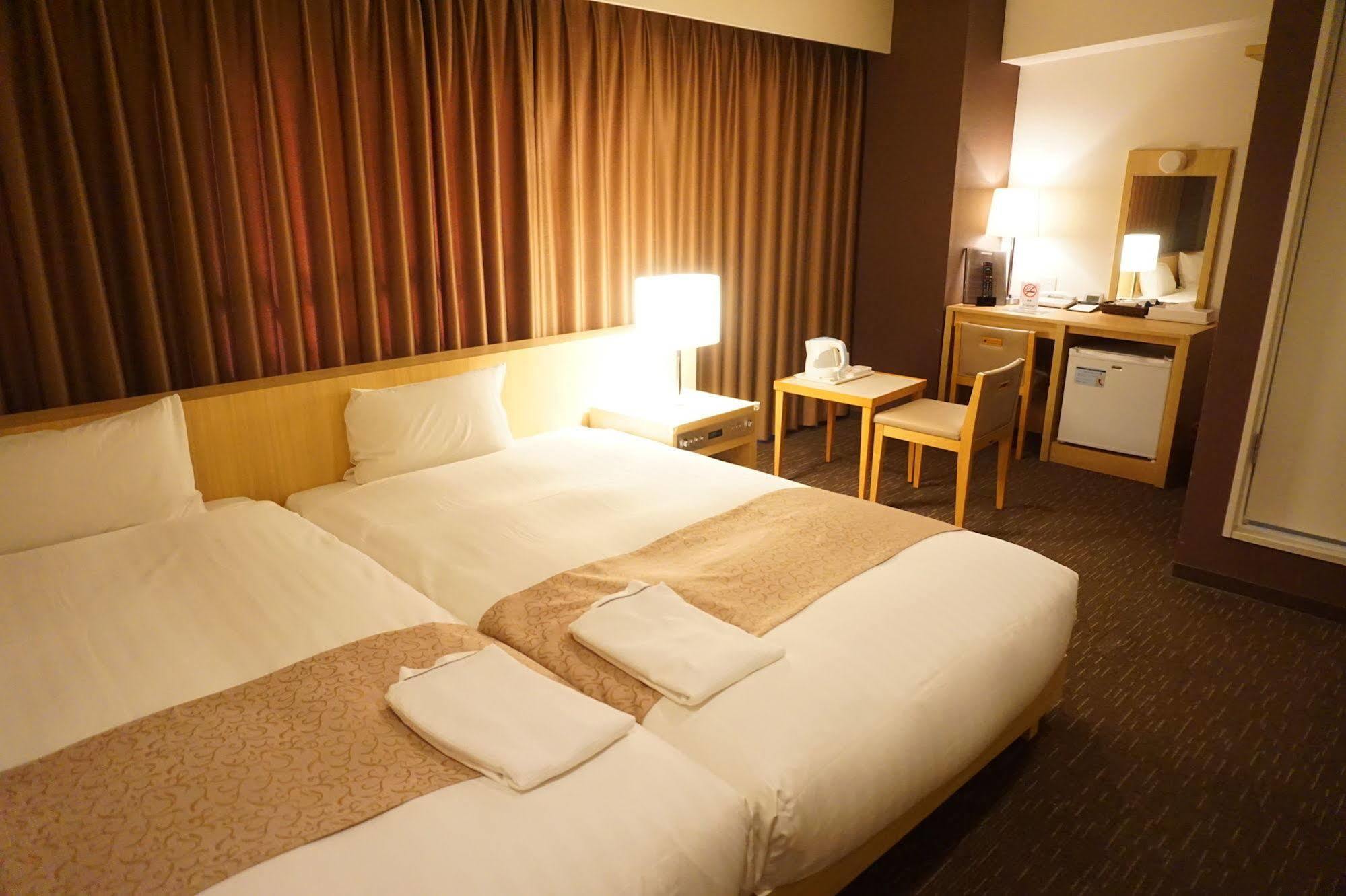 Hotel Sunline Fukuoka Hakata Ekimae Kültér fotó